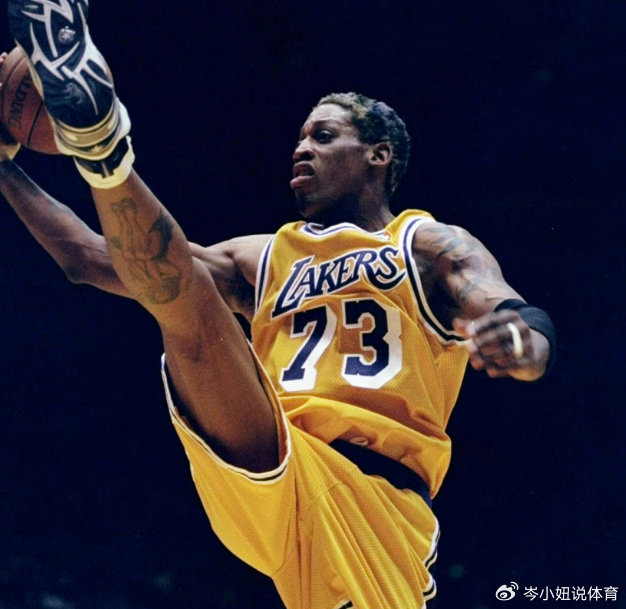 海洋之神590线路检测中心-罗德曼的伟大在于身高不到2米，却能七次拿到篮板王|篮球|投篮|哈基姆·奥拉朱旺|丹尼斯·罗德曼|大卫-罗宾逊_新浪新闻